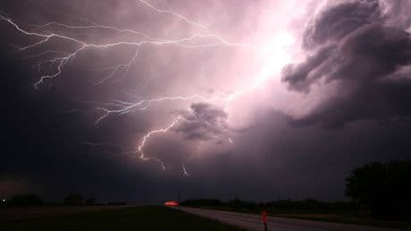Temporali, crollo termico di 15°C: cosa succede all’estate