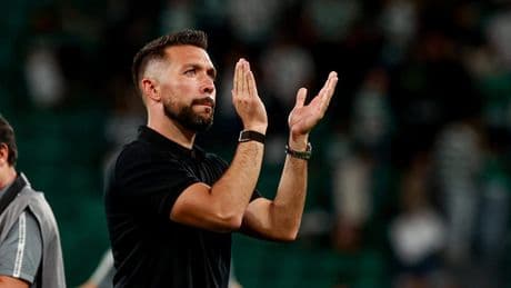 Amsterdammer Botje scoort hit in Portugal met ode aan voormalig Ajax-trainer Francesco Farioli: ’Hopelijk voelt hij onze waardering’