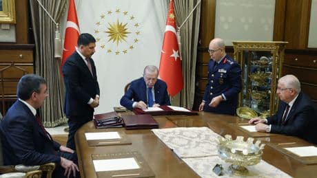 Yüksek Askeri Şûra toplantısı sona erdi: Genelkurmay başkanı değişti