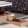 Défilé des chefs d'Etat, homélie sur la paix, procession dans Rome... Revivez les funérailles du pape François en six séquences