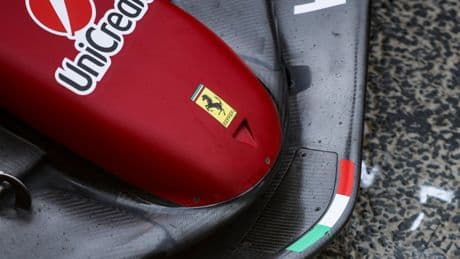 Hamilton y Ferrari no se rinden