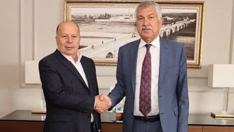 CHP'li belediye başkanının inşaat firmasının ofisine silahlı saldırı düzenlendi