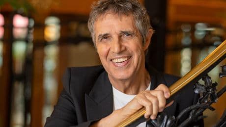 Julien Clerc : « Il m’est arrivé ce que je souhaitais, c’est fou »