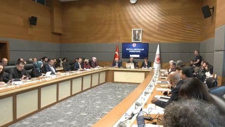 TBMM Dijital Mecralar Komisyonu Google yetkililerini dinledi: Telif ve algoritma gündemde