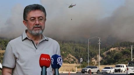 Bakan Yumaklı, iki yangın arasındaki '4 dakika' detayına dikkat çekti!