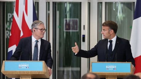 Keir Starmer and Emmanuel Macron agree 'one in one out' returns scheme to tackle small boat crisis