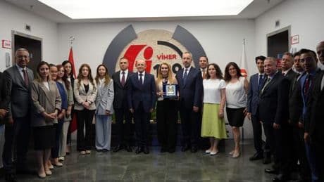 Vergi İletişim Merkezi'ne uluslararası ödül: Bakan Şimşek’ten tebrik ziyareti