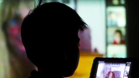 Kinder in den Selbstmord getrieben – Wie Sadisten das Internet für sich ausnutzen