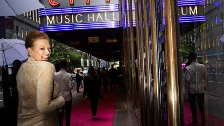 Candid Photos from the Tony Awards Red Carpet