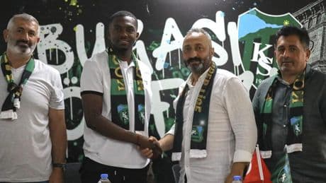 Kocaelispor, Jamal Dijksteel'i renklerine bağladı
