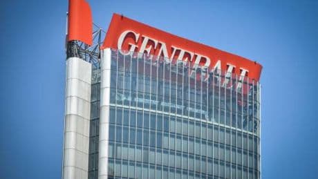 I tubi spezzati a 192 metri: collassa l'insegna Generali