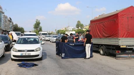 Antalya'da bir kişinin, aracında cansız bedeni bulundu