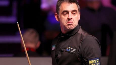 What time is Ronnie O'Sullivan playing at World Snooker Championship today? TV channel and live stream