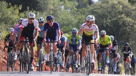 AKRA Gran Fondo’da pedallar dostluk için döndü
