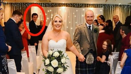 Descubren 4 años después la identidad de un misterioso personaje que salía en las fotos de su boda y no conocían ni habían invitado