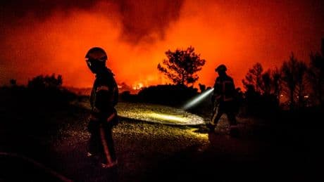 Les Bouches-du-Rhône placées samedi en vigilance rouge face aux risques de feux de forêt