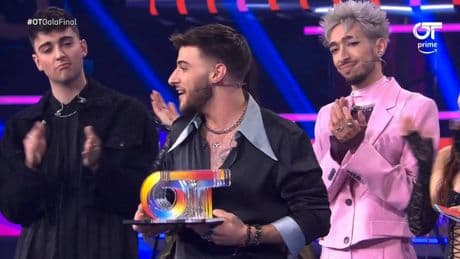 Lucas Curotto, finalista de &#039;OT 2023&#039;, trabaja como camarero en un bar