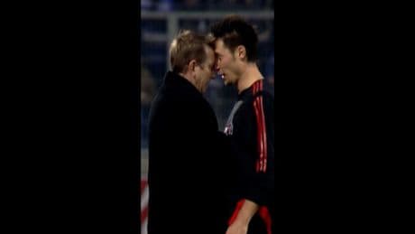 Ein Klassiker von 2005 - Norbert Meier Mit Kopfstoß gegen Albert Streit