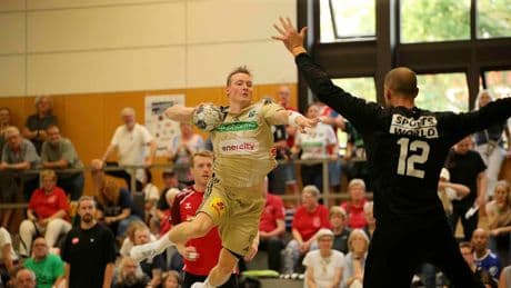 Vor Auswärtssieg - Verletzungs-Schock bei Handball-Klub