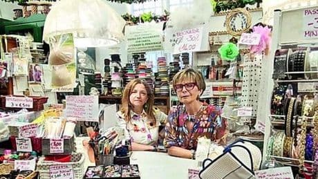 Chiude la Bottega delle Mercerie. Gli abitanti: “Sestri Ponente perde un pezzo di storia”