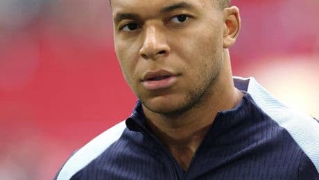 Verdacht auf Schwarzarbeit: Frankreichs Justiz ermittelt gegen Mbappé