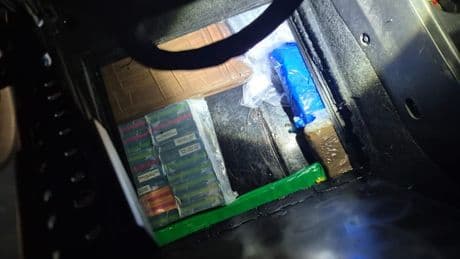 Menton: les douaniers saisissent 57 kg de résine de cannabis lors d'un contrôle au péage de la Turbie