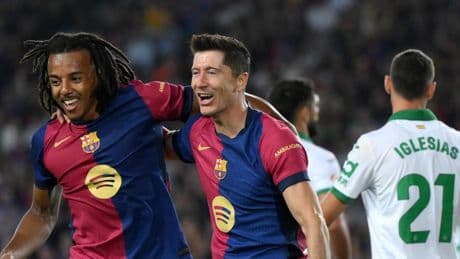 Contundente reacción de Koundé para desmentir una polémica con Lewandowski