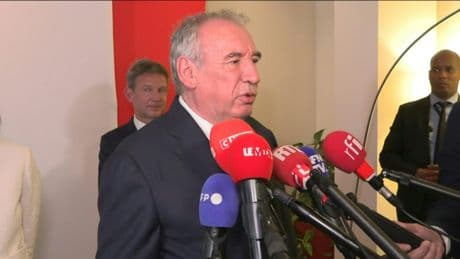 Accord commercial entre l'UE et les Etats-Unis : Bayrou juge que la France a été « un peu seule »