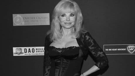 Burt Reynolds' Exfrau Loni Anderson: Daran starb die Schauspielerin