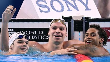 Léon Marchand sacré champion du monde sur 200 m 4 nages au lendemain de son record du monde