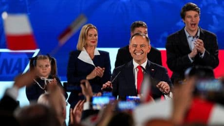 Stichwahl: Polnische Medien rufen Rechtskonservativen zum Sieger aus