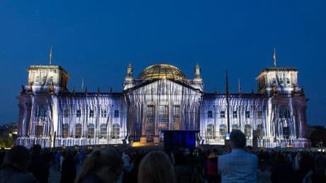 Verhüllter Reichstag: Der Kunstflop des Jahres