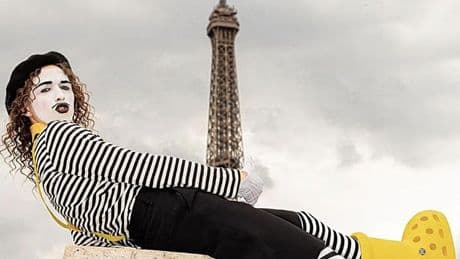 Tommy Cash, el esperpento eurovisivo icono de la Semana de la Moda de París