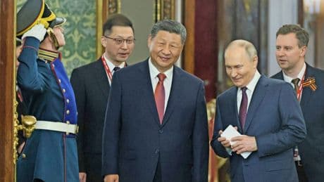 Putin und Xi: Seite an Seite in Moskau