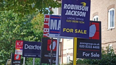 Average price tag on home has fallen £10,000 over summer – Rightmove
