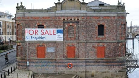 More than one pub a day set to close this year, industry body warns