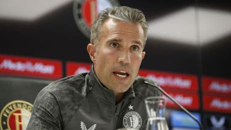 Van Persie hoopt tegen Fenerbahçe al op Ahmedhodzic: 'Kijk 'm eerst nog in ogen'