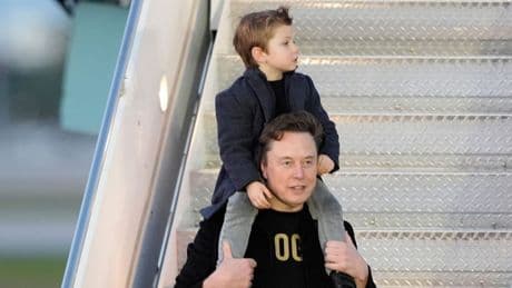 Elon Musk plant kinderfreundliche Version von KI-Chatbot "Baby Grok"