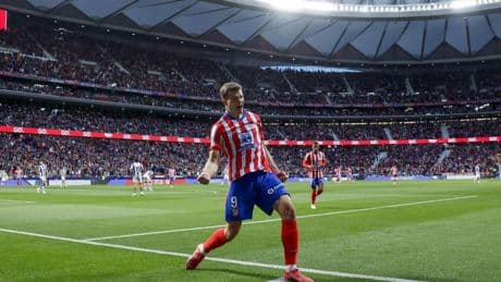 Un gigante aplastó a la Real