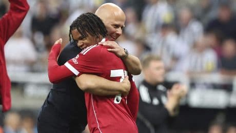 Liverpool-manager Arne Slot na spektakelstuk tegen Newcastle United: ’Dit was geen voetbalwedstrijd’