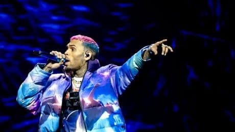 Gewalt: US-Sänger Chris Brown kommt gegen Millionen-Kaution frei