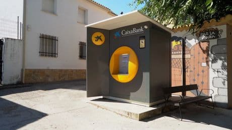 Alertan de que la nueva ley de cajeros puede agravar la exclusión financiera en los municipios más pequeños
