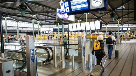 Stakingen uitgebreid: dinsdag geen treinen in de hele Randstad