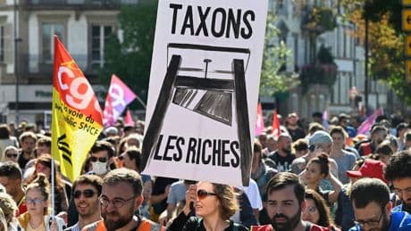 "Alles blockieren": 175.000 protestieren in Frankreich - mehr als 470 Festnahmen