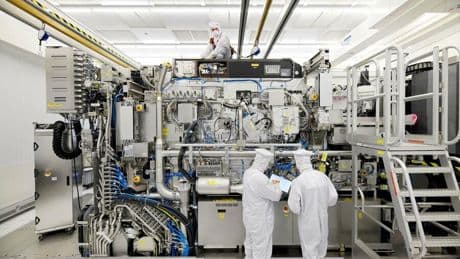 Halbleiter: ASML trotz starkem Auftragseingang mit verhaltenem Ausblick