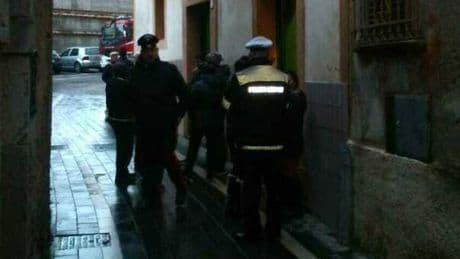 Donna trovata morta in casa, il corpo nella vasca da bagno: giallo nel Salernitano