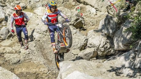 Toni Bou pierde su pleno de victorias en el segundo día en San Marino