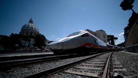 Déserte et sublime, connaissez-vous la gare secrète du Vatican ?