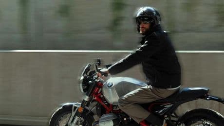 Momo Design, il casco jet “modaiolo” che ti sorprende