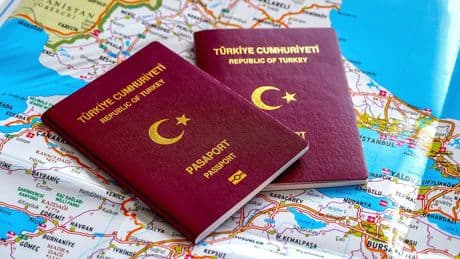 Turizm Bakanı açıkladı: O ülkeden Türk vatandaşlarına vize kolaylığı!